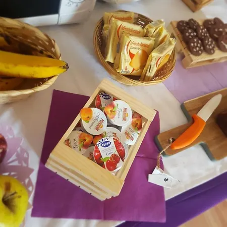 Macalle Bed & Breakfast *